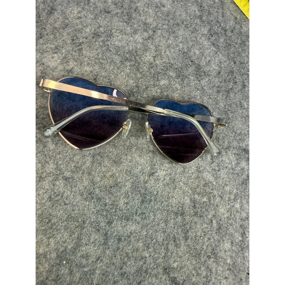 FOSTER GRANT WOMENS MAXBLOCK SUNGLASSES 100% UVA/UV HEART SHAPED SILVER‎ OMBRE